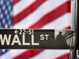 El sector tecnológico avanzó un 0.76 %, impulsado por grandes tecnológicas como Apple, Microsoft y Amazon. EFE/J. Lane