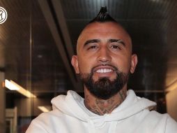 ILUSIONADO. El chileno se mostró motivado de cara al nuevo reto de vestir la camisa nerazzurra. TWITTER/@Inter_es