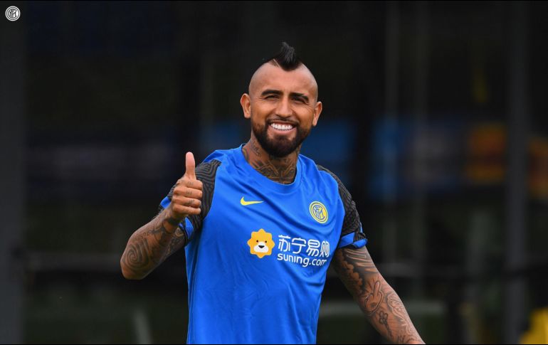 El seleccionado chileno le da las ''gracias'' al equipo italiano ''por creer'' en él, a sus nuevos compañeros ''y todos en el club por la linda bienvenida''. TWITTER / @Inter