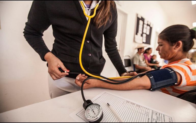 La hipertensión arterial es uno de los factores de riesgo que más aquejan a la población mundial; en México al menos 15.2 millones de personas la padecen. EL INFORMADOR/ARCHIVO