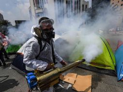 Este lunes el plantón del Frena fue sanitizado para prevenir contagios de COVID-19. SUN/A. Martínez