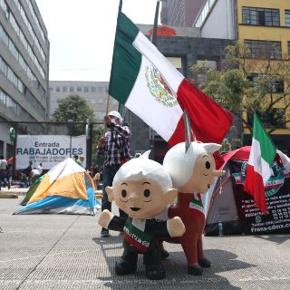Integrantes del Frenaaa son bienvenidos al Zócalo: AMLO