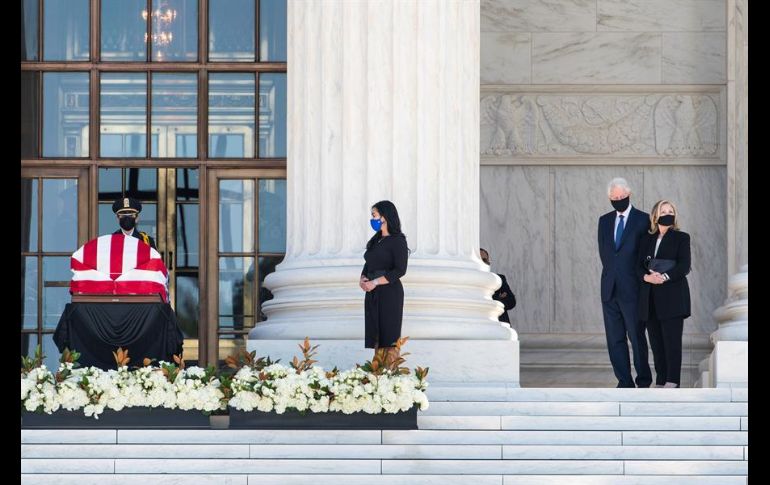 Los restos de la jueza Ruth Bader Ginsburg serán mostrados hoy y mañana, jueves, para ser traslados el viernes al Capitolio. EFE/M. Reynolds