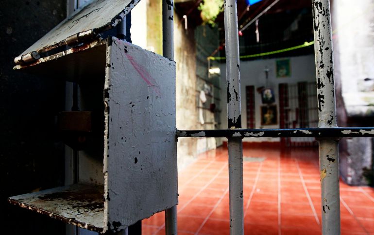 La CEDHJ concluye que no se revisó la cámara de video vigilancia ni tampoco se realizaron rondines para vigilar el bienestar de los detenidos. EL INFORMADOR/ARCHIVO