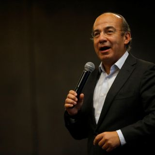 AMLO pide esperar a que pleno de SCJN resuelva sobre consulta