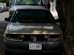 Al doble, quejas por autos abandonados en calles tapatías