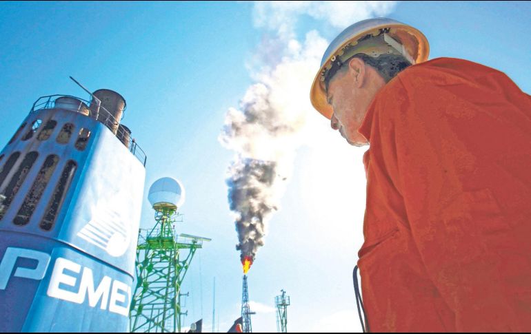 Pemex detalla que en el octavo mes logró una mejora en los niveles de extracción en dos de tres tipos de crudo. SUN/ARCHIVO