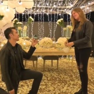 Adrián Uribe se compromete con Thuany Martins: "Te amo, futura esposa"