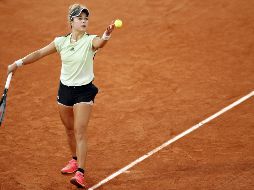 La mexicana, que cumplió 23 años este miércoles, no pudo celebrar la efeméride logrando la gesta de colarse entre las 32 mejores del torneo. EFE / Y. Valat