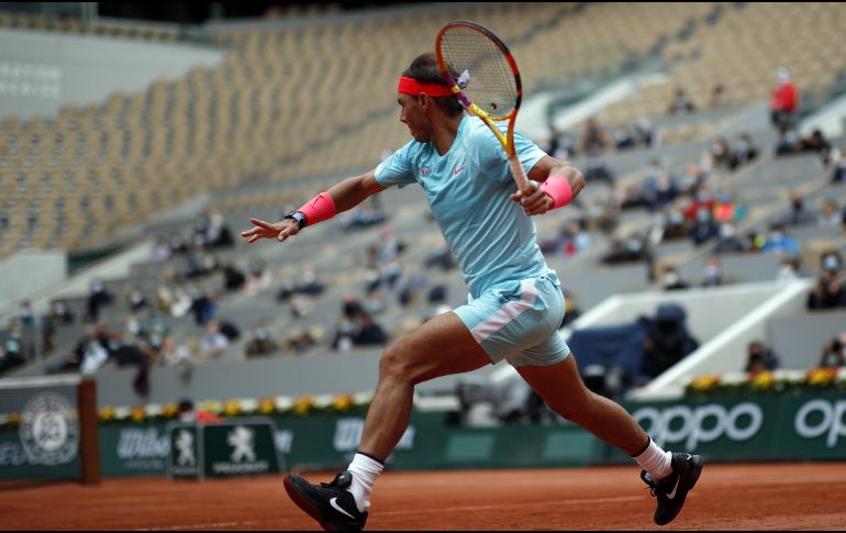 Nadal sólo cedió cuatro juegos este miércoles, con solo 15 faltas directas, apuntándose siete de las ocho bolas de break de las que dispuso. EFE / Y. Valat