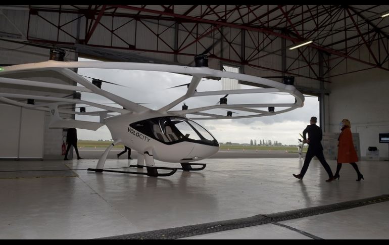 VoloCity está equipado con 18 motores y nueve baterías; puede llevar a dos personas, incluyendo al piloto. AFP/E. Piermont