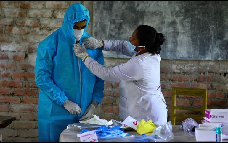 India ha registrado hasta ahora más de 97 mil muertos a causa de la enfermedad. EFE