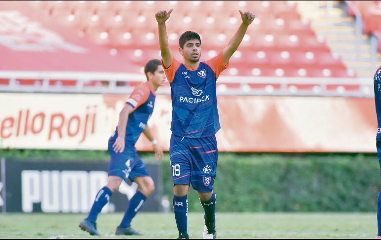El veterano Luis “Macue” Robles definió la balanza en favor de los Alteños al 90’, cuando anotó con un potente disparo desde los límites del área. IMAGO7