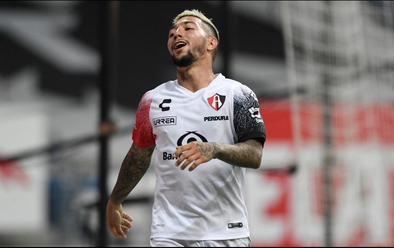 Luciano Acosta volverá al cuadro titular después de cumplir un juego de suspensión. IMAGO7/A. Jiménez