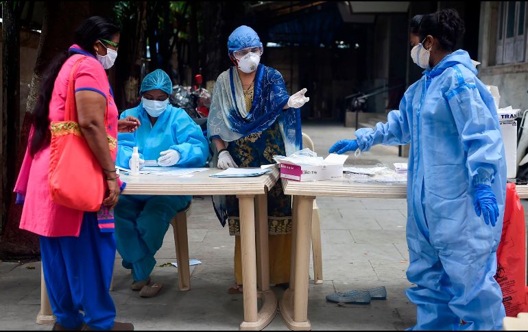 Las autoridades insisten en que al tratarse de un país con una población de mil 350 millones, ''las muertes por millón de habitantes en la India se sitúan como unas de las más bajas del mundo''. AFP / P. Paranjpe