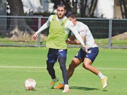 HIRAM MIER. La defensa rojiblanca deberá estar atenta al asedio de la ofensiva de los Xolos. TWITTER/@chivas