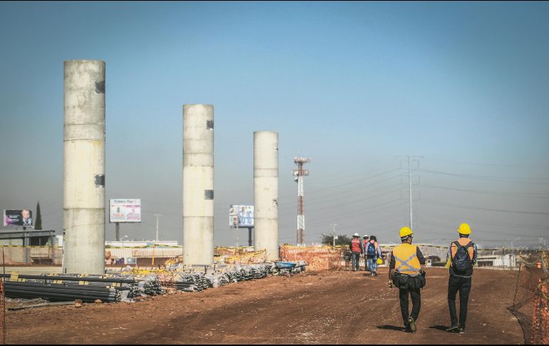 INICIOS. Así es como lucían los trabajos de la nueva línea del Tren Ligero en sus primeros meses. EL INFORMADOR• F. Atilano
