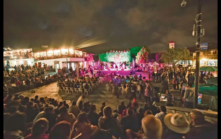 FESTIVAL DE LA LUNA. Un encuentro de artes cuya huella es profunda en Tapalpa. EL INFORMADOR.
