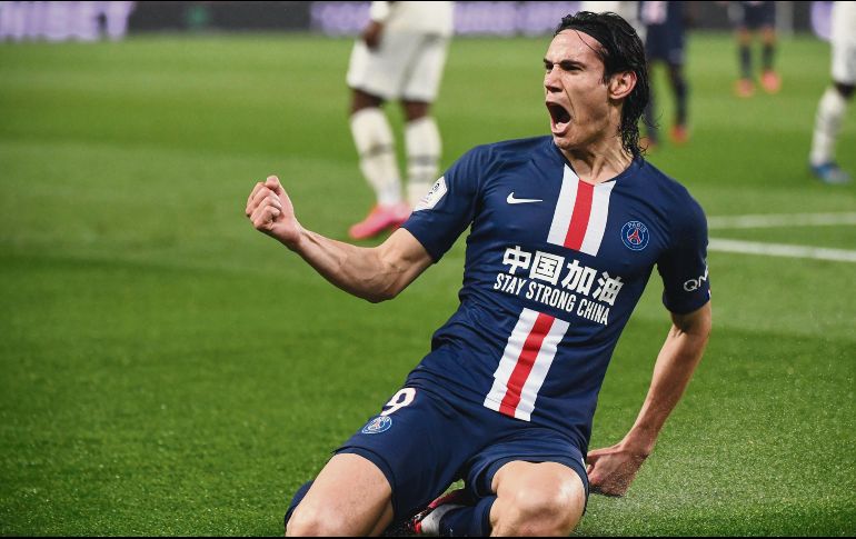 EXPERIENCIA. El delantero uruguayo buscará aportar su contundencia a un mermado Manchester United. AFP