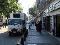 DESCONOCEN. Los repartidores aseguran no conocer ni los horarios ni las zonas para la descarga de mercancía. EL INFORMADOR/A. CAMACHO