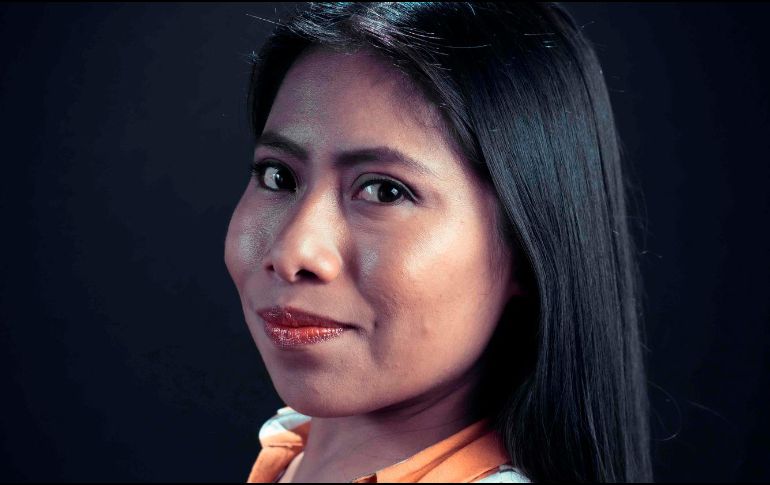 Yalitza preparó y cuidó su cabello por más de seis años para donarlo a quienes luchan contra el cáncer. AFP / ARCHIVO