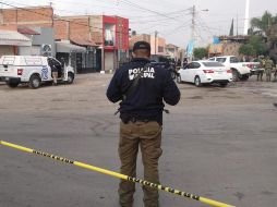 Personal especializado en explosivos del grupo Tedax llegó al lugar junto con rescatistas de Bomberos. ESPECIAL