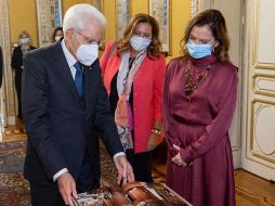 Gutiérrez Müller en el Palacio del Quirinal junto al presidente italiano Sergio Mattarella. Facebook/@BGutierrezMuller