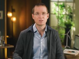 Anaya señala que no basta para resolver los problemas con 