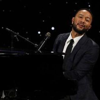 Tras perder a su bebé, John Legend canta a su esposa en los Billboard