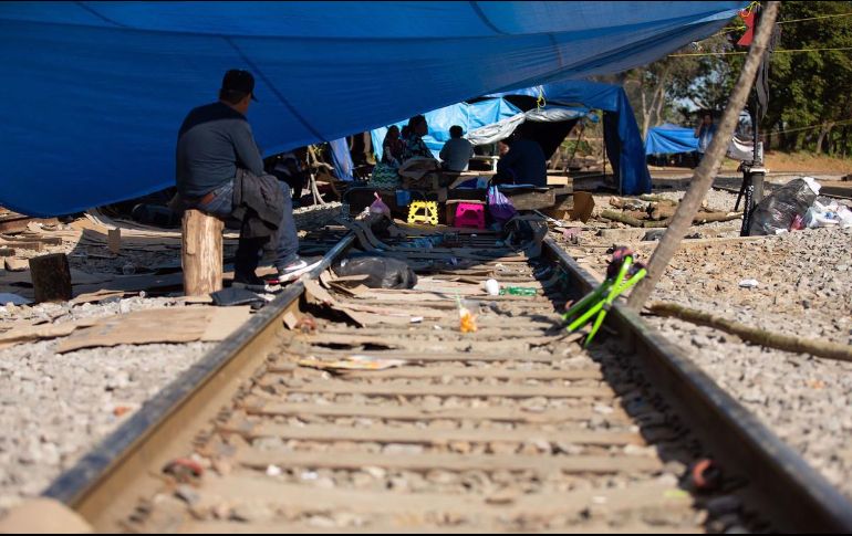 Cámaras comerciales llamaron al gobierno federal a solucionar los conflictos que mantienen bloqueadas las vías de Chihuahua y Michoacán. SUN/Archivo