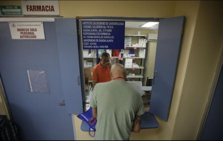 Nariz Roja trabaja en la recaudación de fondos para ayudar a los pacientes debido a que hay desabasto de medicinas. EL INFORMADOR/ARCHIVO