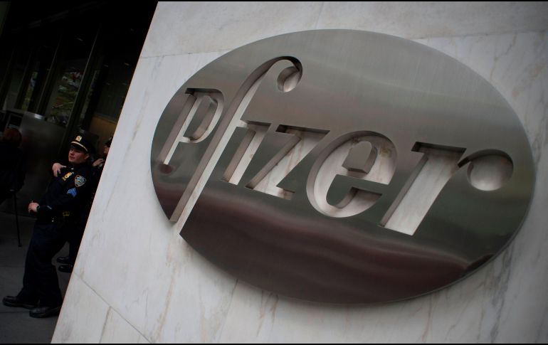 Pfizer había dicho anteriormente que esperaba poder presentar resultados y buscar la aprobación reguladora a finales de octubre, con lo que era vista como la principal candidata para que Trump pudiera cumplir su promesa electoral. AFP / ARCHIVO