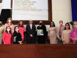 ''Hacemos esta develación en esta fecha, conmemorando el 17 de octubre de 1953, cuando se inscribió el decreto que otorgó a las mujeres el derecho de votar y ser votadas'', dijo el alcalde tapatío Ismael del Toro. ESPECIAL