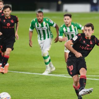 Real Sociedad golea al Betis y lidera LaLiga