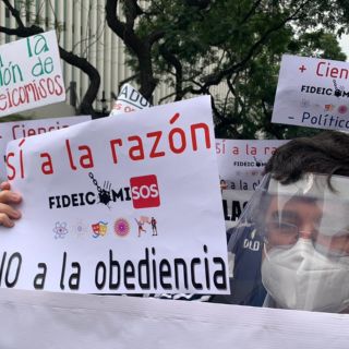 AMLO agradece a legisladores la desaparición de fideicomisos y anuncia auditoría