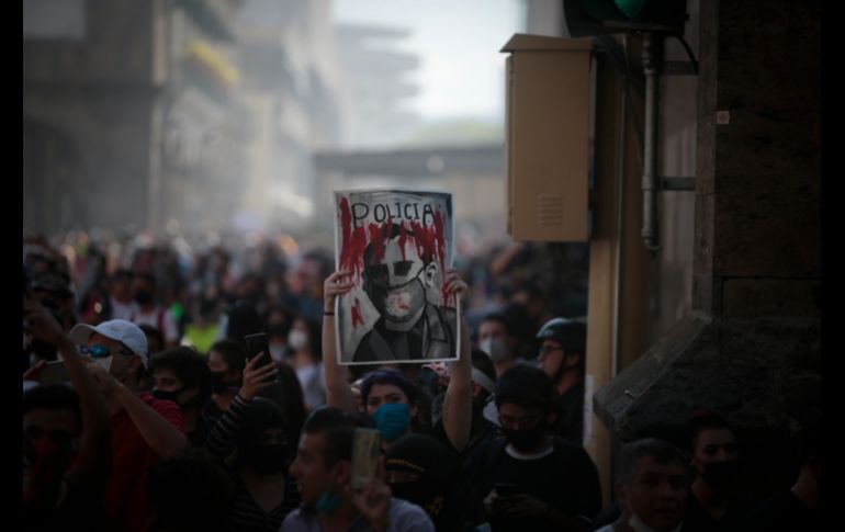 Piden #JusticiaParaGiovanni con marcha y brotes de violencia en Jalisco. EL INFORMADOR / F. Atilano