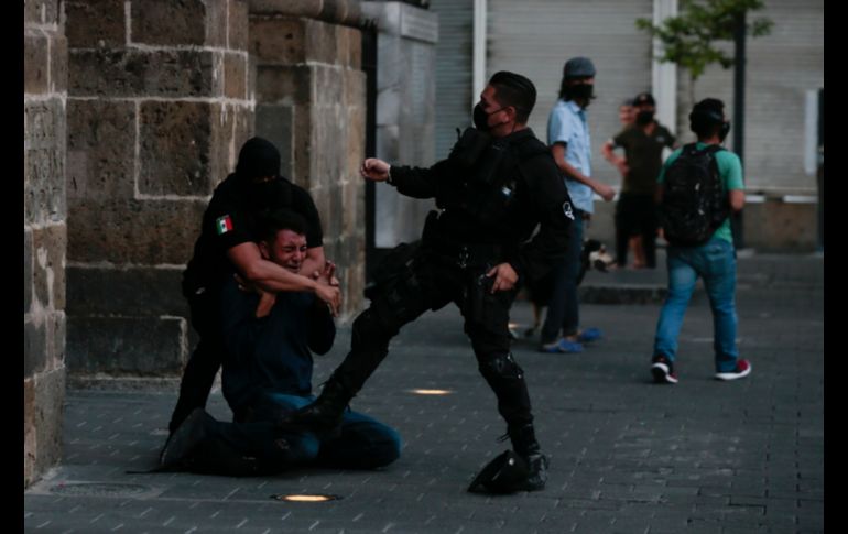 Piden #JusticiaParaGiovanni con marcha y brotes de violencia en Jalisco. EL INFORMADOR / F. Atilano