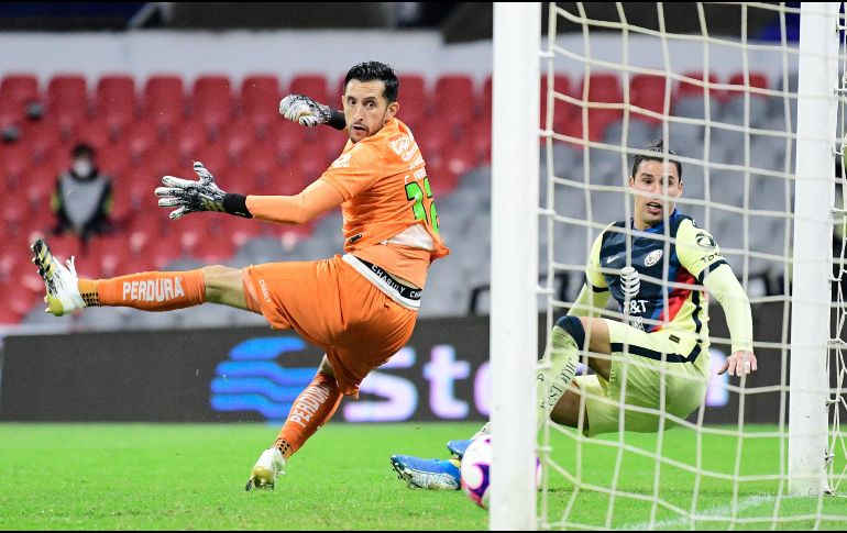 Camilo Vargas poco pudo hacer para evitar el tanto de Jorge Sánchez cerca del final. IMAGO7