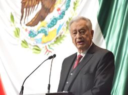 Manuel Bartlett asegura que la CFE invertirá en recuperar espacios en materia de generación. TWITTER/@CFEmx