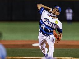 El lanzador José Oyervides (foto) se agenció el triunfo en este compromiso. TWITTER/@charrosbeisbol