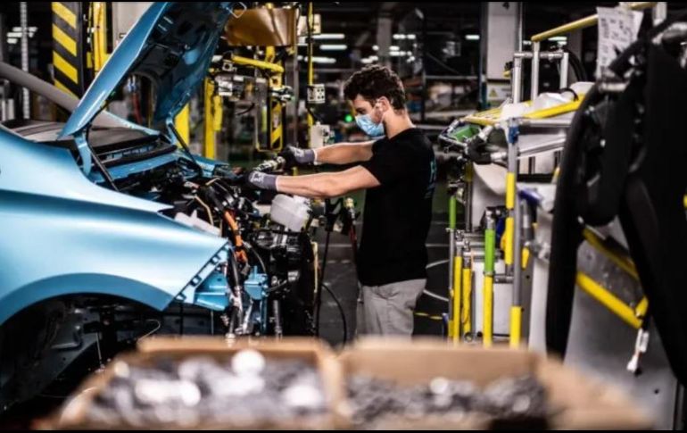 López Obrador dijo que ya han intentado eliminar la subcontratación pero “hay quienes no ayudan”. AFP / ARCHIVO