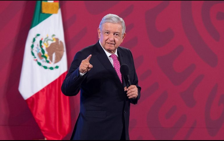 AMLO expuso que a los estados se les entrega un monto anual, de acuerdo a la población, pobreza y otros parámetros. EFE /