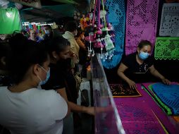 El cierre de panteones y la imposibilidad de visitarlos será un duro golpe para muchos negocios. EL INFORMADOR/F. Atilano