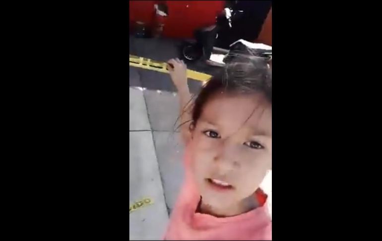 Usuarios cuestionan la naturalidad con la que los niños juegan con la muerte violenta. ESPECIAL