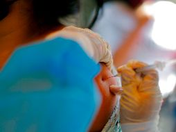 El Gobierno suscribió un acuerdo de equivalencia para que por medio la UNOPS pueda adquirir medicamentos en todo el mundo y con ellos terminar con el desabasto de medicinas. AFP / L. Gonzáles