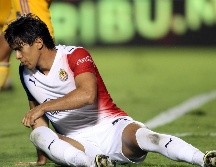 Macías no podrá ver acción en el duelo ante Pumas por lesión. Imago7