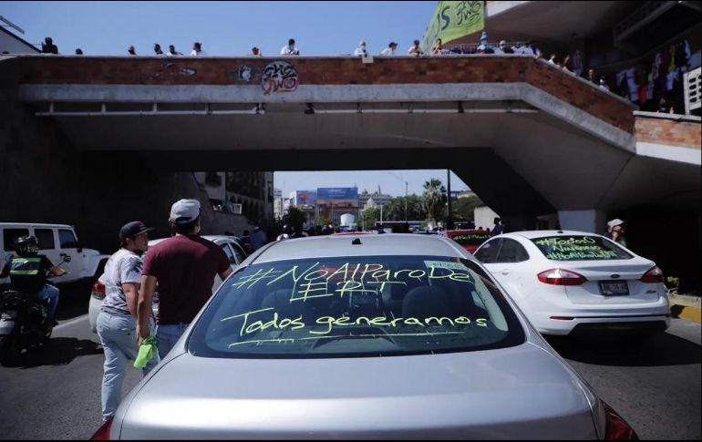 Manifestantes adelantaron que mañana viernes llevarán a cabo, de nueva cuenta, diversas movilizaciones en la ciudad. EL INFORMADOR/F. Atilano