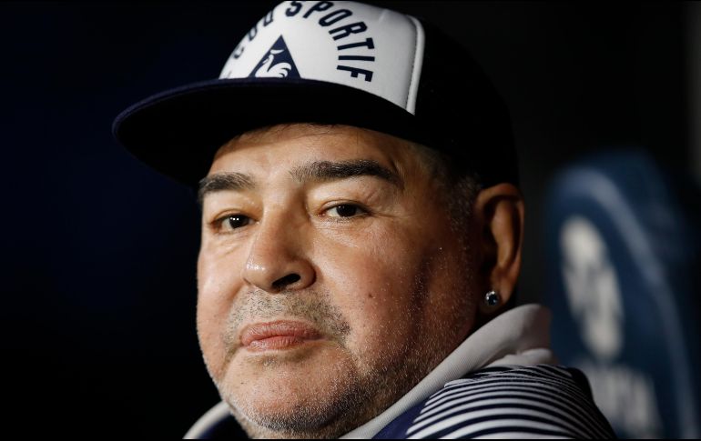 ''¿Qué regalo me gustaría tener? Nada para mí. Ojalá desapareciera esta pandemia asesina, sí'', escribió ''El Pelusa'' en una carta abierta en el periódico Corriere Dello Sport. AP / ARCHIVO