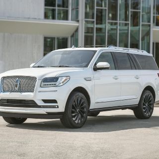Lincoln Navigator Monochromatic, la dueña del asfalto