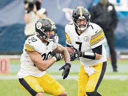 REVITALIZA. El regreso de Ben Roethlisberger (#7) le ha cambiado la cara a los Steelers. AFP • W. Hitt